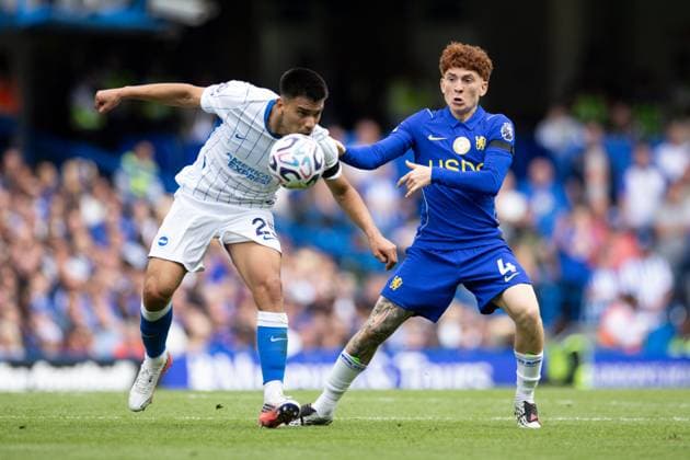 Diego Gomez of Brighton and Hove Albion and Valentin Barco of Chelsea Chelsea v Brighton and Hove Albion, Premier League Football, Football, Stamford Bridge, London, UK - 30 Aug 2026London Stamford Bridge United Kingdom EDITORIAL USE ONLY No use with unauthorised audio, video, data, fixture lists, club league logos or live services. Online in-match use limited to 120 images, no video emulation. No use in betting, games or single club league player publications. Copyright: xIanxTuttle Shutterstockx 17119079ce