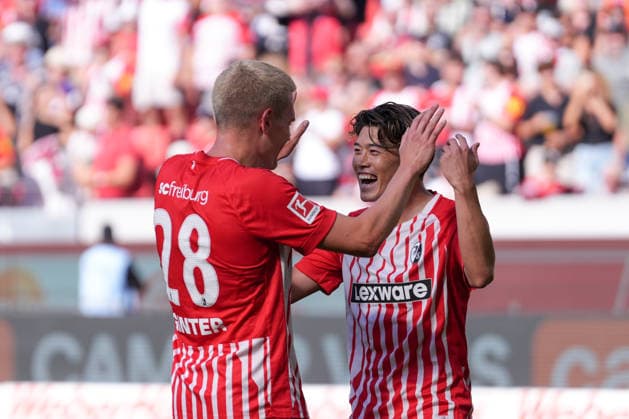 Matthias Ginter (SC Freiburg, 28), Yuito Suzuki (SC Freiburg, 14) Torjubel, Emotionen, Torschuss, Abschluss, Torerfolg, Tor, Treffer , Deutschland, Fussball, 1. Bundesliga, 1.Spieltag, 2026 2027, SC Freiburg vs. SV Werder Bremen, 30.08.2026, Europa-Park Stadion, Freiburg Freiburg Europa-Park Stadion Baden-Württemberg Deutschland *** Matthias Ginter, SC Freiburg, 28; Yuito Suzuki, SC Freiburg, 14; goal celebration, emotions, shot on goal, finish, goal scored, goal, hit, Germany, soccer, Bundesliga 1, Matchday 1, 2026–2027, SC Freiburg vs. SV Werder Bremen, August 30, 2026, Europa-Park Stadium, Freiburg, Freiburg, Europa-Park Stadium, Baden-Württemberg, Germany Copyright: xArnexAmbergx
