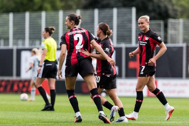 GOOGLE PIXEL Frauen-Bundesliga, Bayer 04 Leverkusen - VfL Wolfsburg; 30.08.2026 Jubel zum 1:1 durch Selina Ostermeier (Bayer 04 Leverkusen, 2), Tor, Torjubel GOOGLE PIXEL Frauen-Bundesliga, Bayer 04 Leverkusen - VfL Wolfsburg, Leverkusen, Ulrich-Haberland-Stadion am 30.08.2026 DFB REGULATIONS PROHIBIT ANY USE OF PHOTOGRAPHS AS IMAGE SEQUENCES AND OR QUASI-VIDEO. *** GOOGLE PIXEL Women s Bundesliga, Bayer 04 Leverkusen vs. VfL Wolfsburg, August 30, 2026: Selina Ostermeier of Bayer 04 Leverkusen celebrates the 1-1 goal, 2, goal, goal celebration GOOGLE PIXEL Women’s Bundesliga, Bayer 04 Leverkusen vs. VfL Wolfsburg, Leverkusen, Ulrich Haberland Stadium on August 30, 2026. DFB regulations prohibit any use of photographs as image sequences and or quasi-video. Copyright: xBEAUTIFULxSPORTS Wunderlx