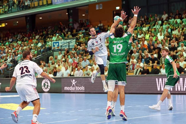30.08.2026, xovx, Handball Opel Handball-Bundesliga, HSG Wetzlar - SG BBM Bietigheim v.l. Marcus Norrbrink (SG BBM Bietigheim), Dominik Claus (SG BBM Bietigheim), Doruk Pehlivan (HSG Wetzlar), Niklas Theiß (HSG Wetzlar), Wetzlar Buderus Arena Hessen Deutschland (DE)
