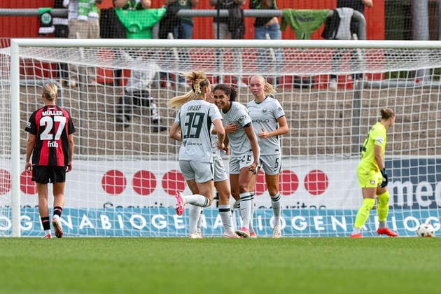 30.08.2026, GER, Fussball, Frauen, Google-Pixel Frauen- Bundesliga , Saison 2026 2027, Bayer 04 Leverkusen - VfL Wolfsburg Cora Zicai (WOB) Torjubel, jubelt nach ihrem Treffer zum 1:2 Leverkusen Ulrich-Haberland-Stadion Nordrhein-Westfalen Deutschland *** August 30, 2026, GER, Soccer, Women, Google Pixel Women s Bundesliga, 2026–2027 season, Bayer 04 Leverkusen vs. VfL Wolfsburg, Cora Zicai (WOB) celebrates her goal, cheering after scoring to make it 1–2 at the Ulrich Haberland Stadium in Leverkusen, North Rhine-Westphalia, Germany Copyright: xAdrianxSchlüterx