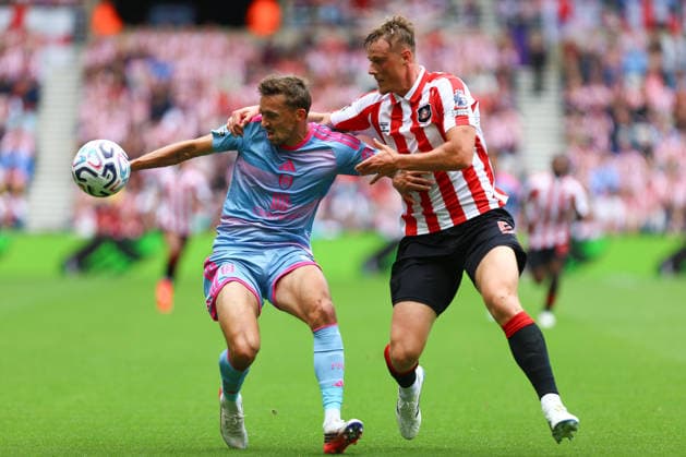 Stadium of Light SUNDERLAND, ENGLAND, AUGUST 30: Timothy Castagne of Fulham FC (L) vies with Dan Ballard of Sunderland AFC (R) during a Premier League 2026-27 match between Sunderland and Fulham at Stadium of Light on August 30, 2026 in Sunderland, England. (Photo by Zach Forster Sports Press Photo) (Zach Forster Sports Press Photo SPP) Copyright: xZachxForster SportsxPressxPhotox xSPPx Sportspressphoto_SPR219816