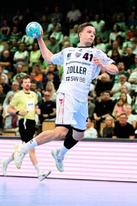Wetzlar: HBL - 26 27 - HSG Wetzlar - SG BBM Bietigheim Till Hermann (Bietighiem) Wetzlar Buderus Arena Deutschland