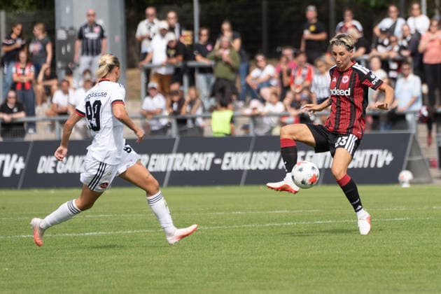 30.08.2026, xhfmx, Fussball Google Pixel Frauen-Bundesliga, Eintracht Frankfurt - 1.FC Nürnberg v.l. Louna Lapassouse (1.FC Nürnberg, 99), Sara Doorsoun (Eintracht Frankfurt, 23) Frankfurt am Main *** August 30, 2026, xhfmx, Soccer Google Pixel Women s Bundesliga, Eintracht Frankfurt vs. 1. FC Nürnberg, Louna Lapassouse (1. FC Nürnberg), 99, Sara Doorsoun (Eintracht Frankfurt), 23, Frankfurt am Main