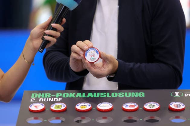 30.08.2026, xtgx, Handball Opel HBL, VfL Gummersbach - SC Magdeburg emspor, v.l. Auslosung der 2. Runde im DHB Pokal Gummersbach