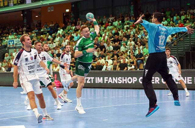 30.08.2026, xovx, Handball Opel Handball-Bundesliga, HSG Wetzlar - SG BBM Bietigheim v.l. Mathias Larson (SG BBM Bietigheim), Fabian Wiederstein (SG BBM Bietigheim), Dominik Claus (SG BBM Bietigheim), Tomas Piroch (HSG Wetzlar), Martin Tomovski (SG BBM Bietigheim) Wetzlar Buderus Arena Hessen Deutschland (DE)