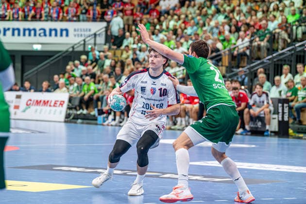 OPEL Handball Bundesliga; HSG Wetzlar - SG BBM Bietigheim, 30.08.26 Jonas Josef (SG BBM Bietigheim, 10), Jona Schoch (HSG Wetzlar, 22) OPEL Handball Bundesliga; HSG Wetzlar - SG BBM Bietigheim: Wetzlar, 30.08.26 Copyright: xBEAUTIFULxSPORTS Roeczeyx