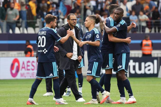FOOTBALL : Paris FC Vs OGC Nice - Ligue 1 - 30 08 2026 Liam Rosenior (Paris FC) - Maxime Lopez (Paris FC) - Ilan Kebbal (Paris FC) ParisFrance  Copyright: xMichaelxBaucherx