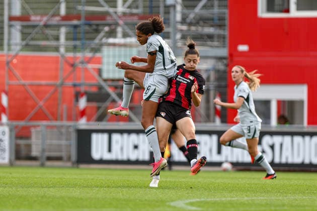 30.08.2026, GER, Fussball, Frauen, Google-Pixel Frauen- Bundesliga , Saison 2026 2027, Bayer 04 Leverkusen - VfL Wolfsburg Cora Zicai (WOB) und Lumbardha Misini (B04) im Kampf um den Ball Leverkusen Ulrich-Haberland-Stadion Nordrhein-Westfalen Deutschland *** August 30, 2026, GER, Soccer, Women, Google Pixel Women s Bundesliga, 2026–2027 season, Bayer 04 Leverkusen vs. VfL Wolfsburg, Cora Zicai (WOB) and Lumbardha Misini (B04) battling for the ball at the Ulrich Haberland Stadium in Leverkusen, North Rhine-Westphalia, Germany Copyright: xAdrianxSchlüterx