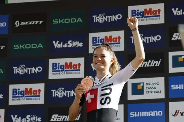30.08.2026, Daolasa di Commezzadura, Val di Sole Bikeland, 2026 UCI MTB World Championship, WM, Weltmeisterschaft Men U23 s XCO (cross country olympic) Monique Halter, 3rd place and bronze medal of the Women U23 s Cross Country Olympic World Championships 2026 Daolasa di Commezzadura Val di Sole Bikeland Trento Italy Copyright: xJustPictures.ch FrancescoxMinghettix jp-en-FrMi-_NG_2392