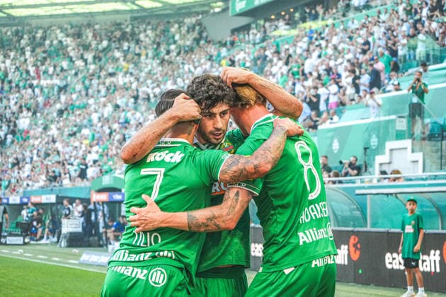Fussball: Österreich: ADMIRAL Bundesliga 2026 2027 - 5. Runde, 30.08.2026 - SK Rapid Wien vs. SK Sturm Graz - Weststadion - Allianz Stadion (Wien, Österreich); Marco Tilio (SK Rapid Wien) mit dem Tor zum 2:1 - Jubel, Torjubel - Yusuf Demir (SK Rapid Wien) und Tonni Adamsen (SK Rapid Wien) Copyright: xLukasxBierederx