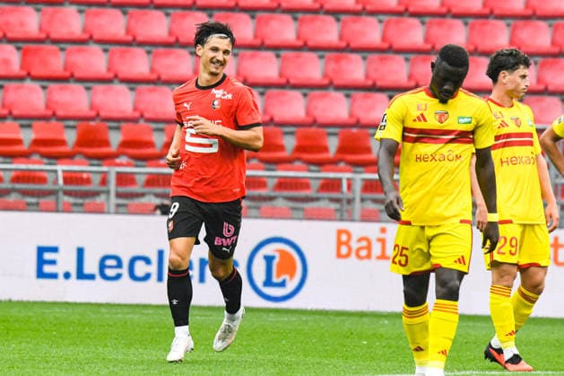 FOOTBALL : Stade Rennais vs Le Mans FC - Ligue 1 - JournÃ e 2 - 30 08 2026 Joie des joueurs du Stade Rennais aprÃ s le but de Esteban Lepaul (Stade Rennais) RennesFrance  Copyright: xBaptistexAutissierx