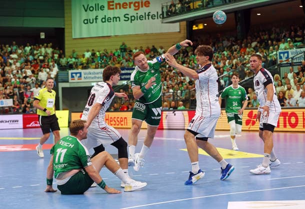 30.08.2026, xovx, Handball Opel Handball-Bundesliga, HSG Wetzlar - SG BBM Bietigheim v.l. Petter Överby (HSG Wetzlar), Jonas Josef (SG BBM Bietigheim), Tomas Piroch (HSG Wetzlar), Fynn-Luca Nicolaus (SG BBM Bietigheim), Paul Kompenhans (HSG Wetzlar), Fabian Wiederstein (SG BBM Bietigheim) Wetzlar Buderus Arena Hessen Deutschland (DE)