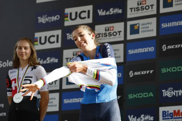 30.08.2026, Daolasa di Commezzadura, Val di Sole Bikeland, 2026 UCI MTB World Championship, WM, Weltmeisterschaft Men U23 s XCO (cross country olympic) Valentina Corvi from Italy, 1st place, World Champion and gold medal of the Women U23 s Cross Country Olympic World Championships 2026 Daolasa di Commezzadura Val di Sole Bikeland Trento Italy Copyright: xJustPictures.ch FrancescoxMinghettix jp-en-FrMi-_NG_2437