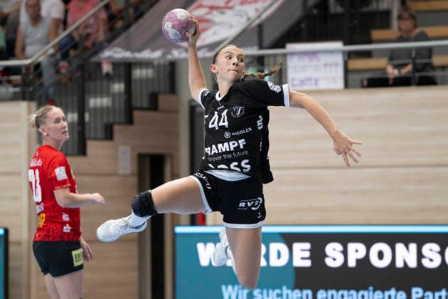 Handball Bundesliga Frauen, Saison 2026 2027 SV Union Halle-Neustadt vs.TuS Metzingen Halle, Deutschland 30.August 2026: Im Bild:Klara Schlipf (Metzingen) Halle Saale SWH Arena Sachsen-Anhalt Deutschland