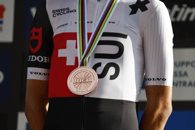 30.08.2026, Daolasa di Commezzadura, Val di Sole Bikeland, 2026 UCI MTB World Championship, WM, Weltmeisterschaft Men U23 s XCO (cross country olympic) Nicolas Halter™s medal for Switzerland, 3rd place and bronze medal of the Men U23 s Cross Country Olympic World Championships 2026 Daolasa di Commezzadura Val di Sole Bikeland Trento Italy Copyright: xJustPictures.ch FrancescoxMinghettix jp-en-FrMi-_NG_2617