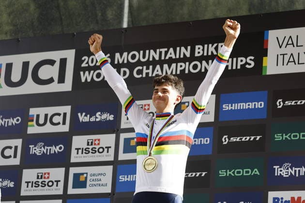 30.08.2026, Daolasa di Commezzadura, Val di Sole Bikeland, 2026 UCI MTB World Championship, WM, Weltmeisterschaft Men U23 s XCO (cross country olympic) Nael Rouffiac from France, 1st place, World Champion and gold medal of the Men U23 s Cross Country Olympic World Championships 2026 Daolasa di Commezzadura Val di Sole Bikeland Trento Italy Copyright: xJustPictures.ch FrancescoxMinghettix jp-en-FrMi-_NG_2635