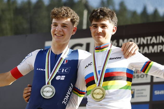 30.08.2026, Daolasa di Commezzadura, Val di Sole Bikeland, 2026 UCI MTB World Championship, WM, Weltmeisterschaft Men U23 s XCO (cross country olympic) Alix Andre Gallis from France, 2nd place and silver medal and Nael Rouffiac from France, 1st place, World Champion and gold medal of the Men U23 s Cross Country Olympic World Championships 2026 Daolasa di Commezzadura Val di Sole Bikeland Trento Italy Copyright: xJustPictures.ch FrancescoxMinghettix jp-en-FrMi-_NG_2731