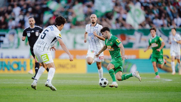 SOCCER - BL, Rapid vs Sturm VIENNA,AUSTRIA,30.AUG.26 - SOCCER - ADMIRAL Bundesliga, SK Rapid Wien vs SK Sturm Graz. Image shows Albert Vallci (Sturm) and Yusuf Demir (Rapid).  GEPAxpictures xAlexanderxSolc