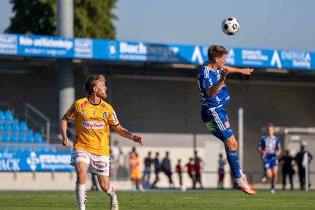 SOCCER - BL, Hartberg vs Ried HARTBERG,AUSTRIA,30.AUG.26 - SOCCER - ADMIRAL Bundesliga, TSV Hartberg vs SV Ried. Image shows Oliver Steurer (Ried) and Marco Philip Hoffmann (Hartberg).  GEPAxpictures xAvnixRetkoceri