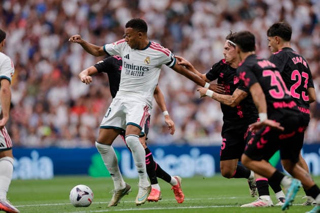 RECORD DATE NOT STATED Kylian Mbappe (Real Madrid CF) controls the ball under pressure during the LaLiga EA Sports match between Real Madrid CF and Malaga CF at Estadio Santiago BernabÃ u on August 30, 2026 in Madrid, Spain. (Photo by Manu Reino DeFodi Images) -