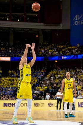 260830 Pelle Larsson of Sweden during the FIBA World Cup Qualifier basketball game between Sweden and France on August 30, 2026 in Stockholm. Photo: Joel Marklund BILDBYRAN kod JM JM0848 bbeng basket basketball vm-kval fiba world cup qualifiers sverige sweden frankrike france Copyright: JOELxMARKLUND BB260830JM026