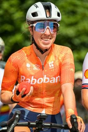 Dutch Shirin van Anrooij pictured before the UEC Gravel European Championships in Houffalize (138 km), on Sunday 30 August 2026. DAVIDxPINTENS  x184736349x