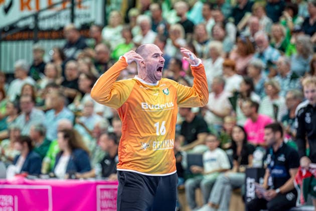 OPEL Handball Bundesliga; HSG Wetzlar - SG BBM Bietigheim, 30.08.26 Laszlo Bartucz (HSG Wetzlar, 16) OPEL Handball Bundesliga; HSG Wetzlar - SG BBM Bietigheim: Wetzlar, 30.08.26 Copyright: xBEAUTIFULxSPORTS Roeczeyx
