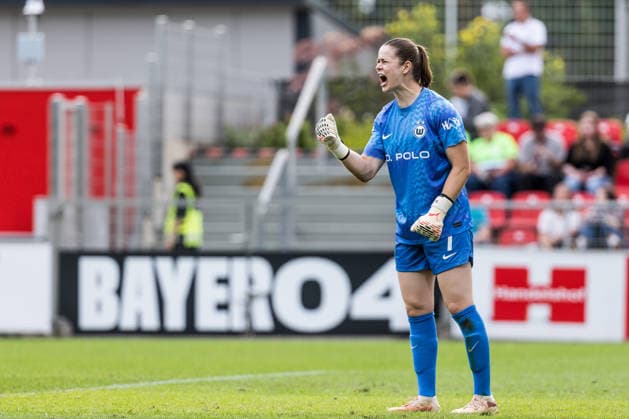 GOOGLE PIXEL Frauen-Bundesliga, Bayer 04 Leverkusen - VfL Wolfsburg; 30.08.2026 Stina Johannes (VfL Wolfsburg, 1) jubelt GOOGLE PIXEL Frauen-Bundesliga, Bayer 04 Leverkusen - VfL Wolfsburg, Leverkusen, Ulrich-Haberland-Stadion am 30.08.2026 DFB REGULATIONS PROHIBIT ANY USE OF PHOTOGRAPHS AS IMAGE SEQUENCES AND OR QUASI-VIDEO. *** GOOGLE PIXEL Women s Bundesliga, Bayer 04 Leverkusen vs. VfL Wolfsburg, August 30, 2026; Stina Johannes of VfL Wolfsburg, No. 1, celebrates; GOOGLE PIXEL Women s Bundesliga, Bayer 04 Leverkusen vs. VfL Wolfsburg, Leverkusen, Ulrich Haberland Stadium on August 30, 2026. DFB regulations prohibit any use of photographs as image sequences and or quasi-video. Copyright: xBEAUTIFULxSPORTS Wunderlx