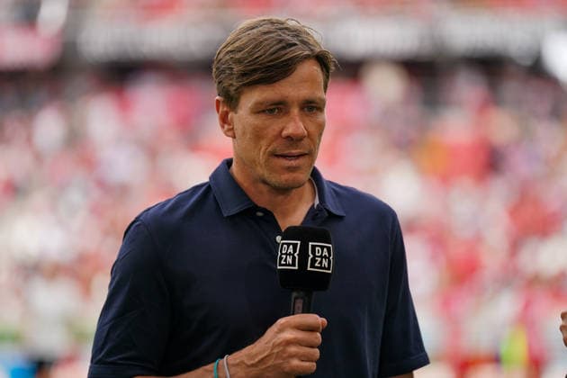 Deutschland: Fussball Bundesliga Saison 2026 - 2027, 1. Spieltag - SC Freiburg vs Werder Bremen - Europa Park Stadion (Freiburg): Clemens Fritz ( Werder Bremen, Geschäftsführer ) im DAZN TV Interview *** German Soccer Bundesliga 2026–2027 Season, Matchday 1: SC Freiburg vs. Werder Bremen at Europa-Park Stadium in Freiburg; Clemens Fritz of Werder Bremen, Managing Director, in a DAZN TV interview Copyright: xJOERANxSTEINSIEKx