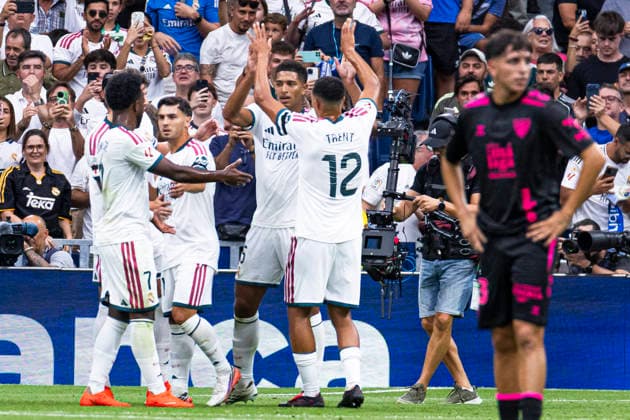 ESP: Real Madrid CF v Malaga CF - La Liga EA Sports Jode Bellingham of Real Madrid celebrates his goal during La Liga EA Sports match between Real Madrid and Malaga CF at Estadio Santiago Bernabeu on August 30, 2026 in Madrid, Spain. Madrid Madrid Spain Football Copyright: xAlejandroxMatiasx
