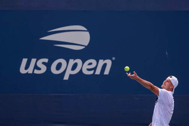 US Open tennis tournament - Day 1 Marton Fucsovics of Hungary in action against Daniel Merida of Spain during the Men™s Singles round one of the US Open Tennis Championships at the USTA Billie Jean King National Tennis Center in Flushing Meadows, New York, USA, 30 August 2026. The 2026 US Open tournament runs from 23 August through 13 September. FLUSHING MEADOWS NEW YORK United States  Copyright: xSARAHxYENESELx
