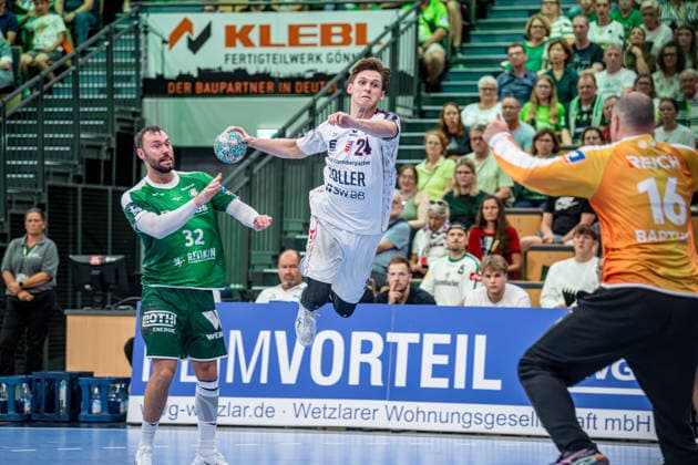 OPEL Handball Bundesliga; HSG Wetzlar - SG BBM Bietigheim, 30.08.26 Maxim Orlov (SG BBM Bietigheim, 24), Nikolaj Laesoe (HSG Wetzlar, 32), Laszlo Bartucz (HSG Wetzlar, 16) OPEL Handball Bundesliga; HSG Wetzlar - SG BBM Bietigheim: Wetzlar, 30.08.26 Copyright: xBEAUTIFULxSPORTS Roeczeyx