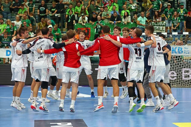 30.08.2026, xovx, Handball Opel Handball-Bundesliga, HSG Wetzlar - SG BBM Bietigheim Die Spieler des SC BBM Bietigheim bejubeln den 35:33 Sieg in Wetzlar Wetzlar Buderus Arena Hessen Deutschland (DE)