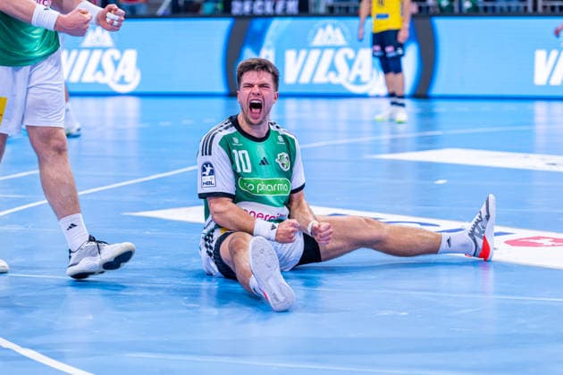 Renars Uscins (TSV Hannover-Burgdorf, Nr. 10) (v.l.), TSV Hannover-Burgdorf (grün) gegen Rhein-Neckar Löwen (gelb) am 1. Spieltag der Saison 2026 2027 in der Opel Handball-Bundesliga (30.08.2026, ZAG Arena (Hannover, GER), Copyright: xJanxGuentherx xTSVxHannover-Burgdorfx