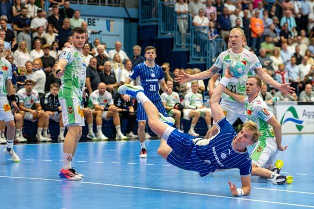 Ellidi Snaer Vidarsson, Kreislaeufer, (VfL Gummersbach 4), VfL Gummersbach vs. SC Magdeburg, Opel Handball Bundesliga, Herren , 1. Spieltag, 30.08.2026 Gummersbach NRW Deutschland