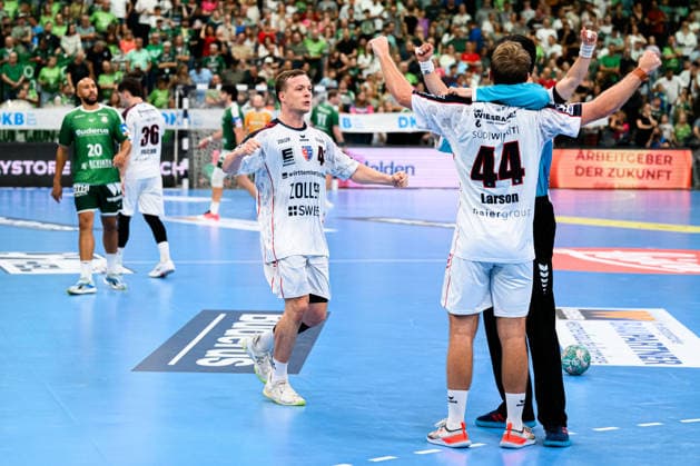 Wetzlar: HBL - 26 27 - HSG Wetzlar - SG BBM Bietigheim Till Hermann (Bietighiem), Mathias Larson (Bietigheim), Torhueter Martin Tomovski (Bietigheim) Schlussjubel Schlußjubel Emotion Freude Wetzlar Buderus Arena Deutschland