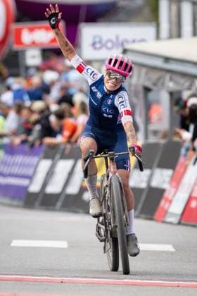 French DUBAU-PREVOT Axelle crosses the finishline during the UEC Gravel European Championships in Houffalize (138 km), on Sunday 30 August 2026. DAVIDxPINTENS  x184760893x