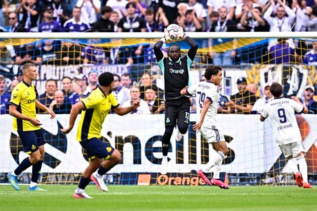Royale Union Saint-Gilloise v RSC Anderlecht - Jupiler Pro League BRUSSELS, BELGIUM - AUGUST 30 : Koffi Herve goalkeeper of Royale Union Saint-Gilloise during the Jupiler Pro League match between Royale Union Saint-Gilloise and RSC Anderlecht on August 30, 2026 in Brussels, Belgium, 30 08 2026 Brussels Belgium  Copyright: xTomasxSiskx