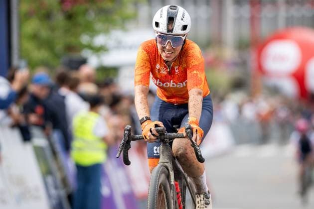 Dutch Shirin van Anrooij crosses the finish line at the UEC Gravel European Championships in Houffalize (138 km), on Sunday 30 August 2026. DAVIDxPINTENS  x184760805x