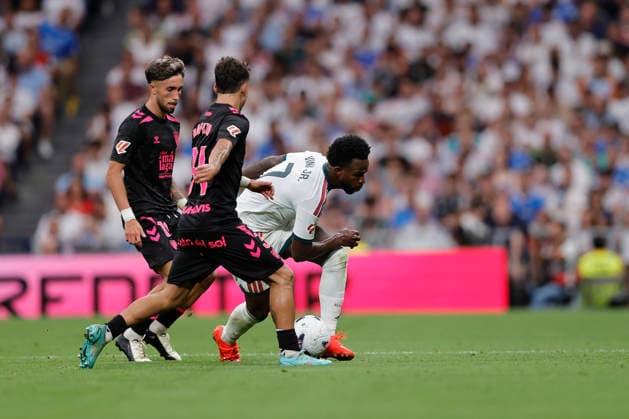 RECORD DATE NOT STATED Vinicius Jr (Real Madrid CF) controls the ball under pressure during the LaLiga EA Sports match between Real Madrid CF and Malaga CF at Estadio Santiago BernabÃ u on August 30, 2026 in Madrid, Spain. (Photo by Manu Reino DeFodi Images) -