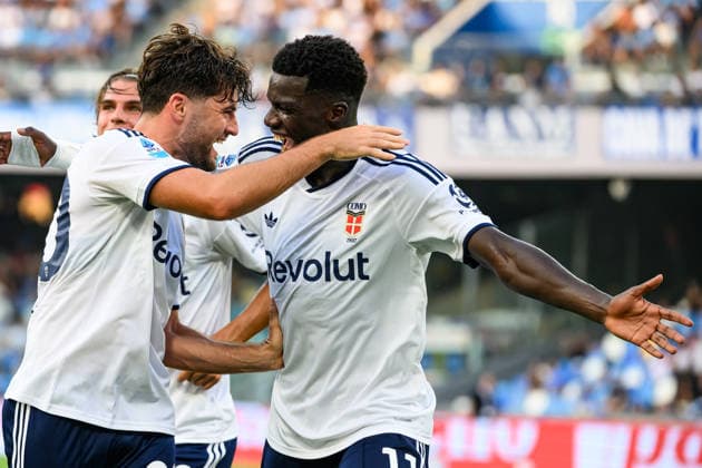Martin Baturina of Como 1907 celebrates with Trevoh Chalobah after scoring the goal of 0-1 during the Serie A 2025 2026 football match between SSC Napoli and Como 1907 at Diego Armando Maradona stadium in Naples (Italy), August 30, 2026. AndreaxStaccioli