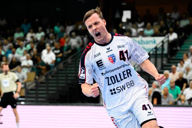 Wetzlar: HBL - 26 27 - HSG Wetzlar - SG BBM Bietigheim Till Hermann (Bietighiem) Jubel Freude Emotion Torjubel Torschuetze Torschütze Wetzlar Buderus Arena Deutschland