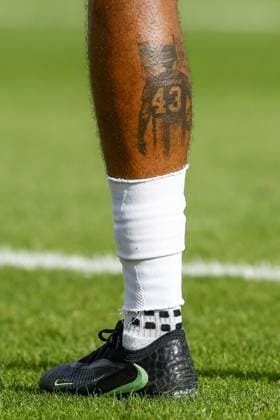 VELSEN, 30-08-2026 , BUKO Stadium , season 2026 2027 , Dutch Eredivisie football , match between Telstar and Ajax , picture shows tatoo on leg of Telstar player Marvin Peersman Telstar - Ajax  x206255047x Copyright: