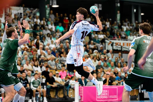 Wetzlar: HBL - 26 27 - HSG Wetzlar - SG BBM Bietigheim Jonas Josef (Bietigheim) Wetzlar Buderus Arena Deutschland