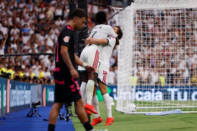 RECORD DATE NOT STATED Arda Guler (Real Madrid CF) celebrates after scoring his team˜s fourth goal with team mates during the LaLiga EA Sports match between Real Madrid CF and Malaga CF at Estadio Santiago BernabÃ u on August 30, 2026 in Madrid, Spain. (Photo by Manu Reino DeFodi Images) -