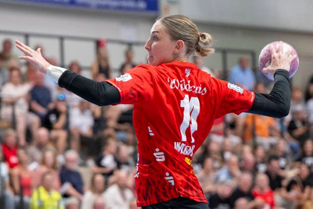 Handball Bundesliga Frauen, Saison 2026 2027 SV Union Halle-Neustadt vs.TuS Metzingen Halle, Deutschland 30.August 2026: Im Bild:Tina Wagenlader (Halle) Aktion, Einzelbild, Freisteller, Ganzkörper, Ganzkoerper, ganze Figur, Halle Saale SWH Arena Sachsen-Anhalt Deutschland