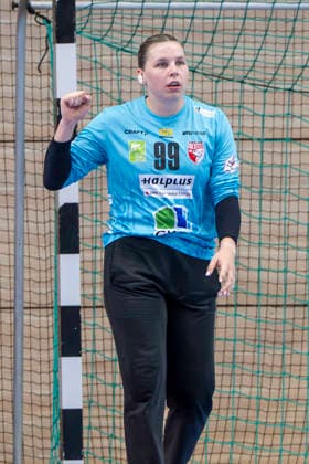 Handball Bundesliga Frauen, Saison 2026 2027 SV Union Halle-Neustadt vs.TuS Metzingen Halle, Deutschland 30.August 2026: Im Bild:Torhueterin Lena Schmied (Halle) Aktion, Einzelbild, Freisteller, Ganzkörper, Ganzkoerper, ganze Figur, Halle Saale SWH Arena Sachsen-Anhalt Deutschland