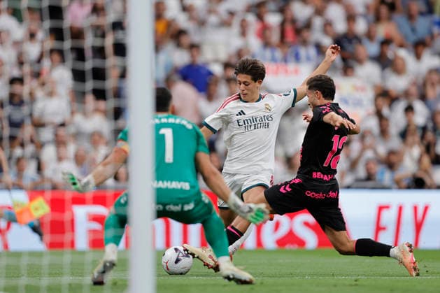 RECORD DATE NOT STATED Arda Guler (Real Madrid CF) shoot during the LaLiga EA Sports match between Real Madrid CF and Malaga CF at Estadio Santiago BernabÃ u on August 30, 2026 in Madrid, Spain. (Photo by Manu Reino DeFodi Images) -