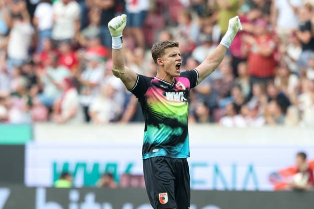 Finn Dahmen (FC Augsburg, 01) bejubelt das 2:0, Freude, Emotionen, GER, FC Augsburg vs. FC Schalke 04, Fussball, Bundesliga, 1. Spieltag, Saison 2026 2027, 30.08.2026, DFL DFB REGULATIONS PROHIBIT ANY USE OF PHOTOGRAPHS as IMAGE SEQUENCES and or QUASI-VIDEO, GER, FC Augsburg vs. FC Schalke 04, Fussball, Bundesliga, 1. Spieltag, Saison 2026 2027, 30.08.2026 Augsburg *** Finn Dahmen, FC Augsburg, 01, celebrates the 2-0 lead; joy, emotions; GER; FC Augsburg vs. FC Schalke 04; soccer; Bundesliga; Matchday 1; 2026-2027 season; August 30, 2026; DFL and DFB regulations prohibit any use of photographs as image sequences and or quasi-video, GER, FC Augsburg vs. FC Schalke 04, soccer, Bundesliga, Matchday 1, 2026–2027 season, August 30, 2026, Augsburg Copyright: xEibner-Pressefoto JennixMaulx EP_JML